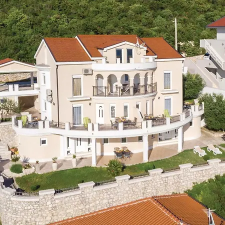 1 Bedroom Pet Friendly In Komarna * Klek