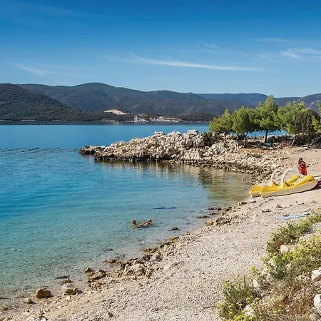 One-bedroom In Komarna Lejlighed *