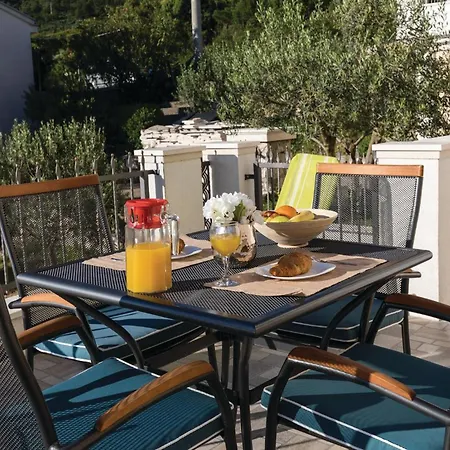1 Bedroom Pet Friendly In Komarna * Klek